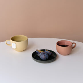 STONEWARE ROUND MUG S salmon pink M yellow PLATE S deep green with plum