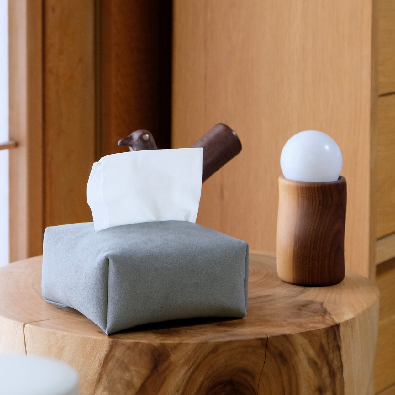 lifestyle TISSUE COVER fog gray