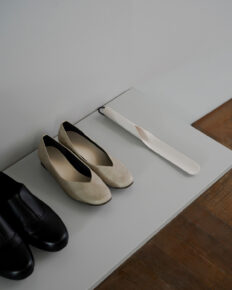 lifestyle SHOEHORN short white and shoes