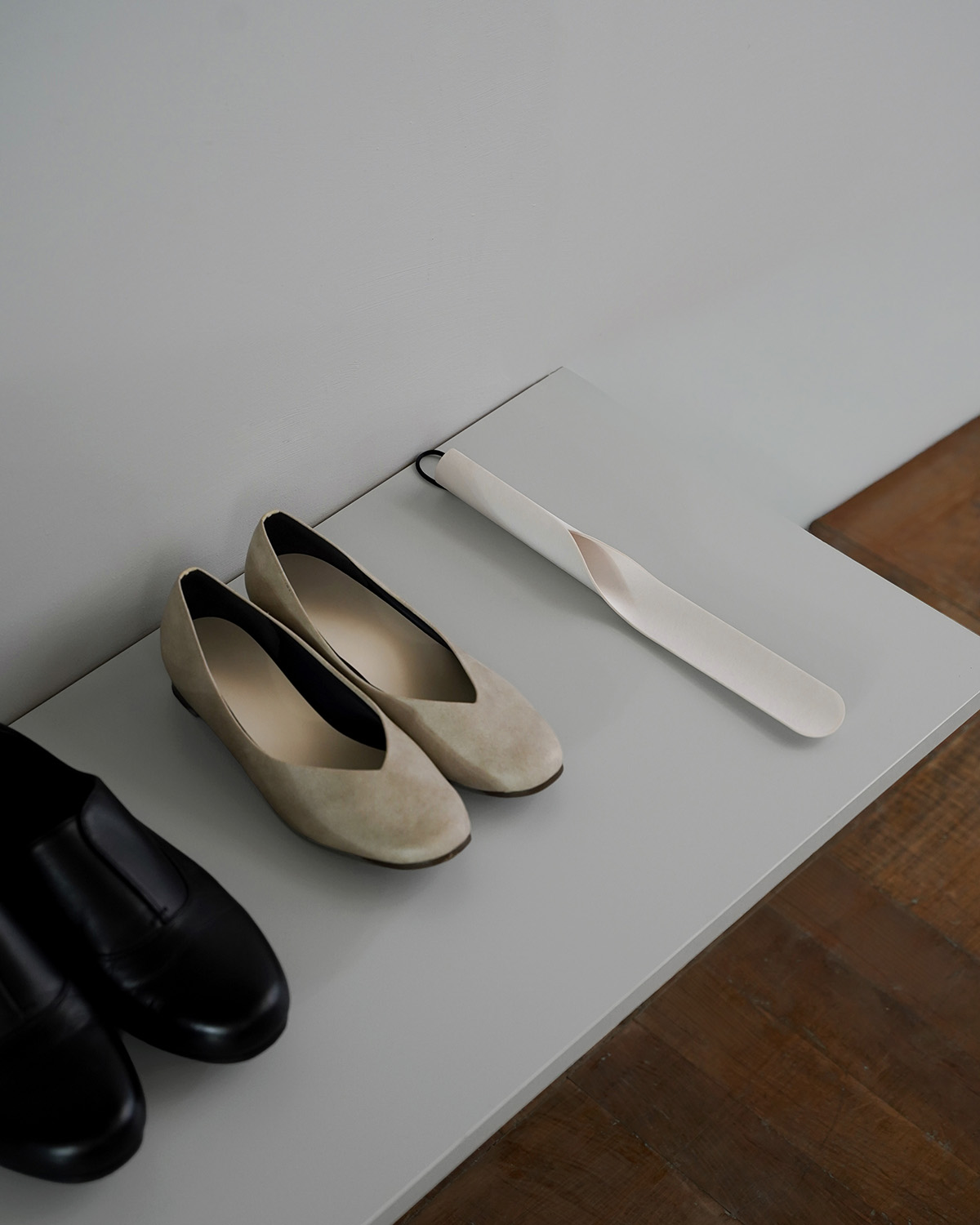 lifestyle SHOEHORN short white and shoes
