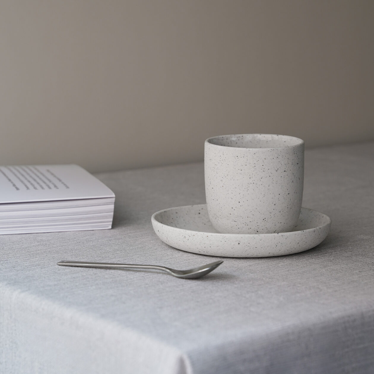 lifestyle GRAIN on the table